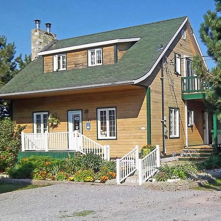 Gîte La Halte Du Verger Bed&Breakfast Rivière-du-Loup Extérieur photo
