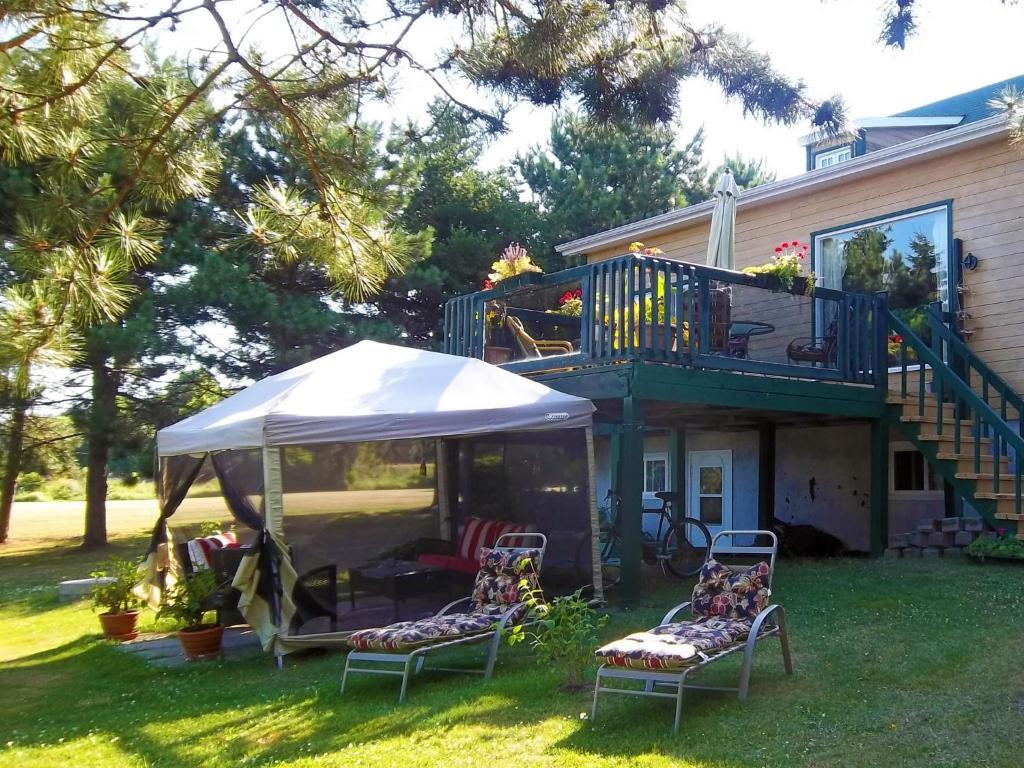 Gîte La Halte Du Verger Bed&Breakfast Rivière-du-Loup Extérieur photo