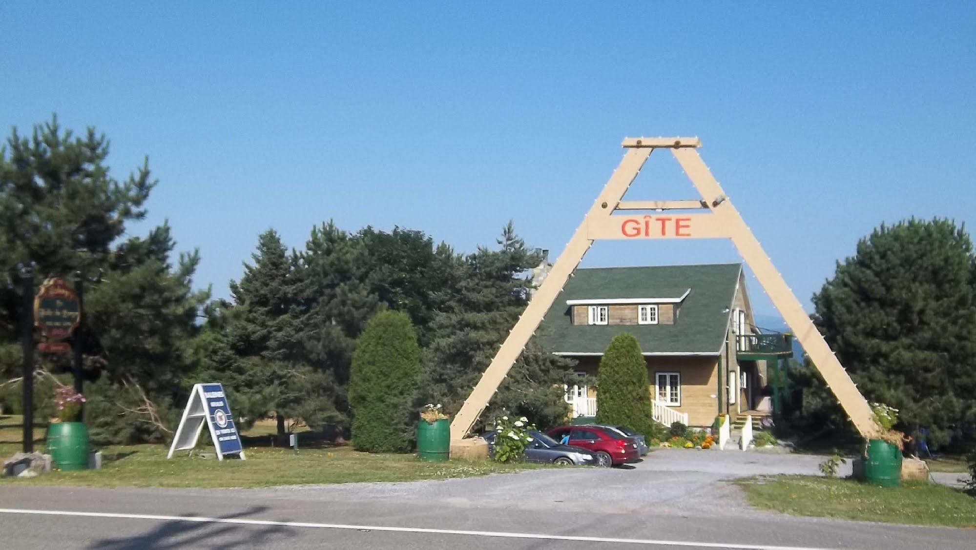 Gîte La Halte Du Verger Bed&Breakfast Rivière-du-Loup Extérieur photo